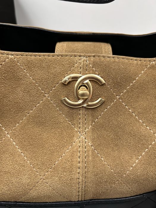 Сумочка в стилі Chanel