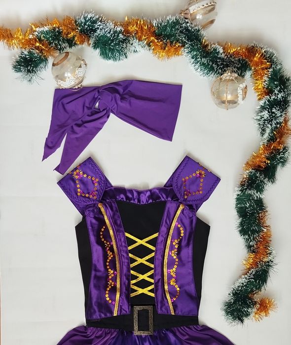 Костюм піратки  на Новий рік ,на  7-8 років