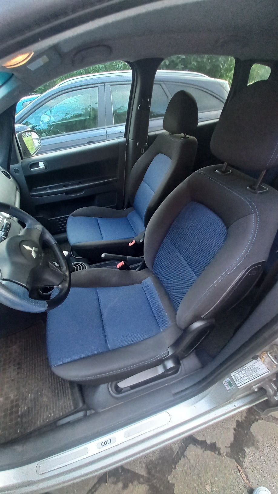 Mitsubishi Colt z30