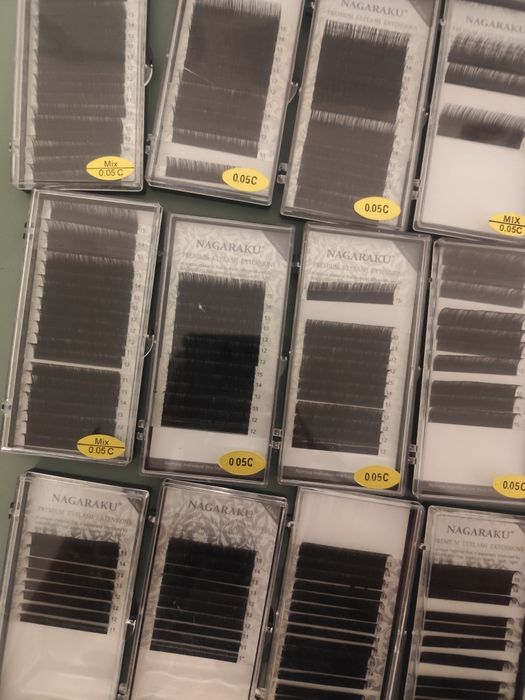 Zestaw paletek z rzęsami do przedłużania rzęs