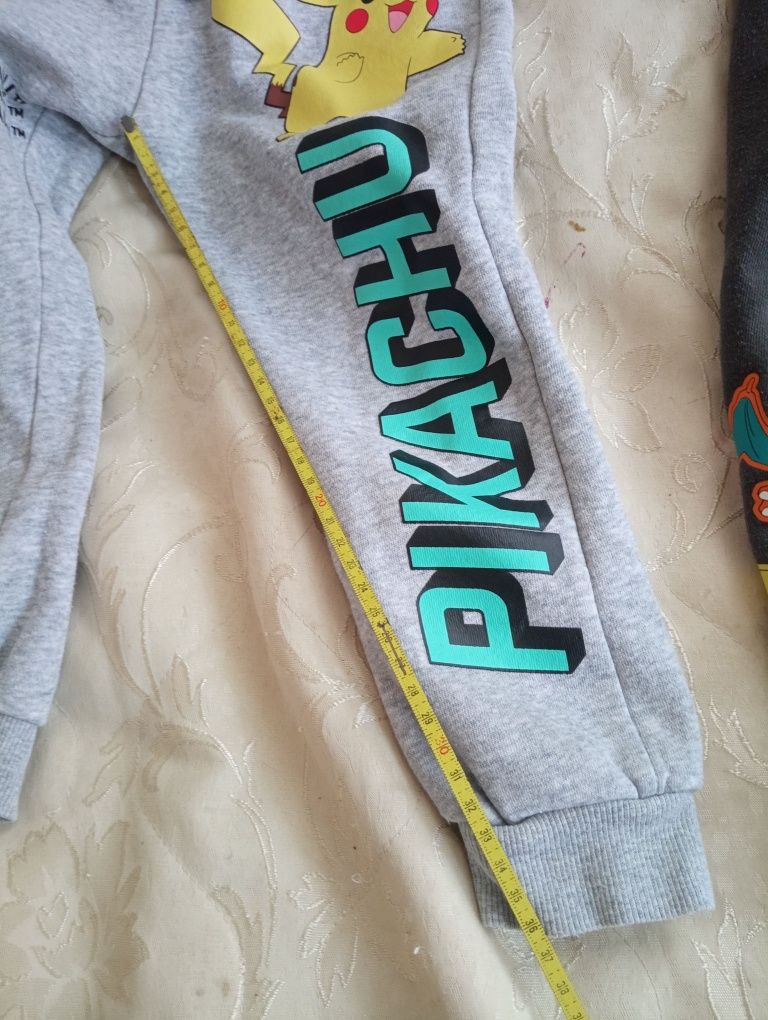 Спортивні штани .