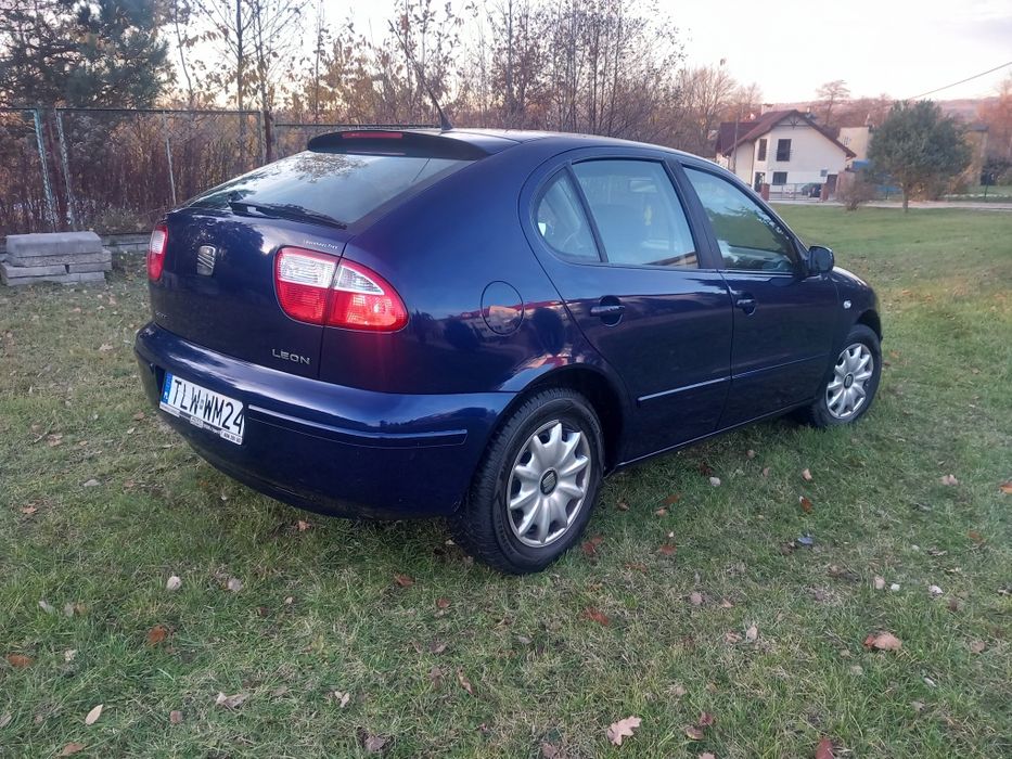 Sprzedam seata leona 1 6 niski przebieg 202595
