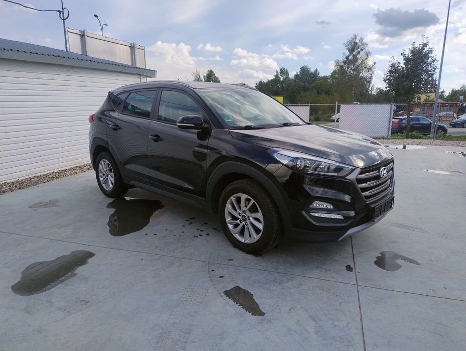 Hyundai Tucson 1.7CRDi, navi, asystent pasa ruchu, navi, grzane fotele