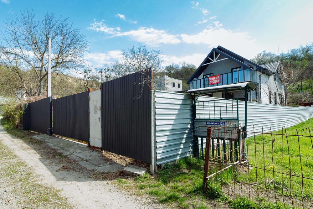 Без% Продаж сучасного будинку на березі Дніпра в Халеп"я Обухівський р