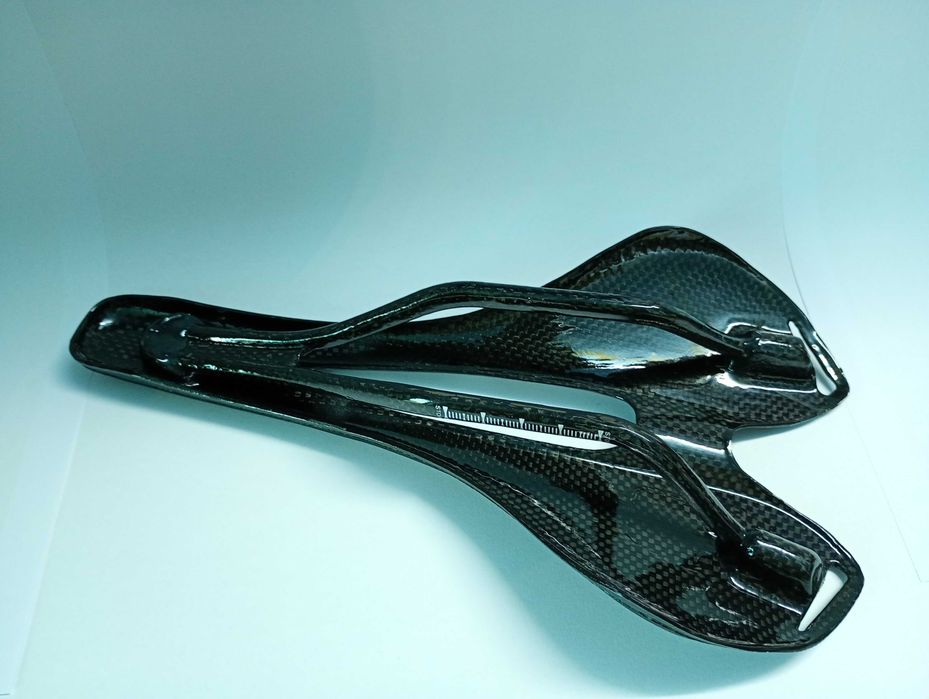 Selim bicicleta em carbono