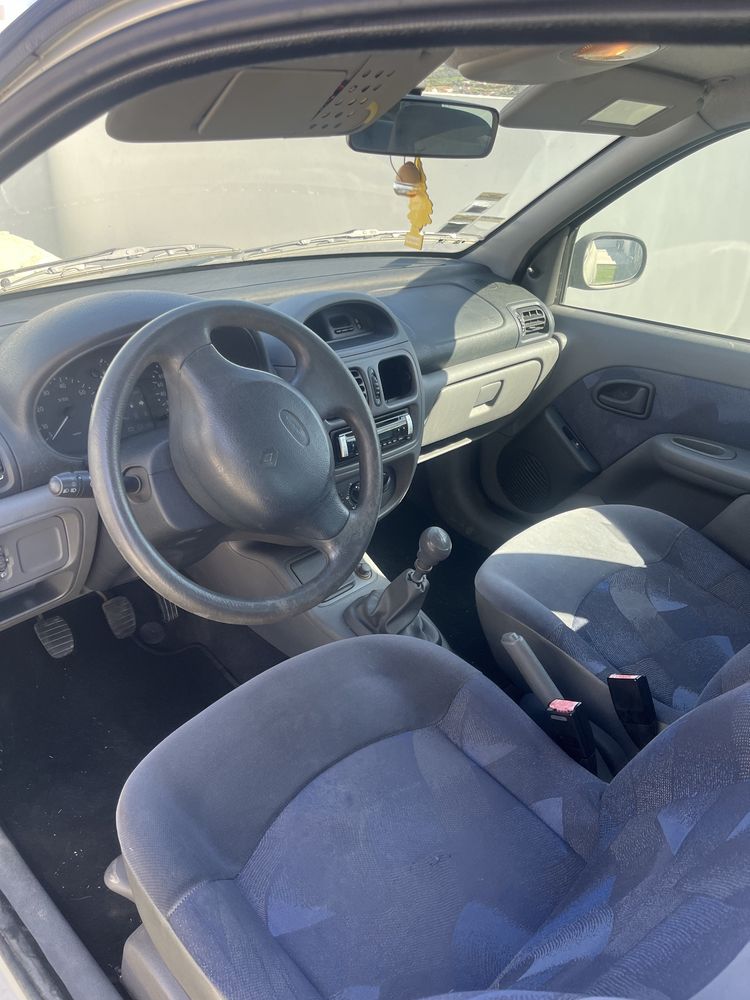 Renault clio 1999