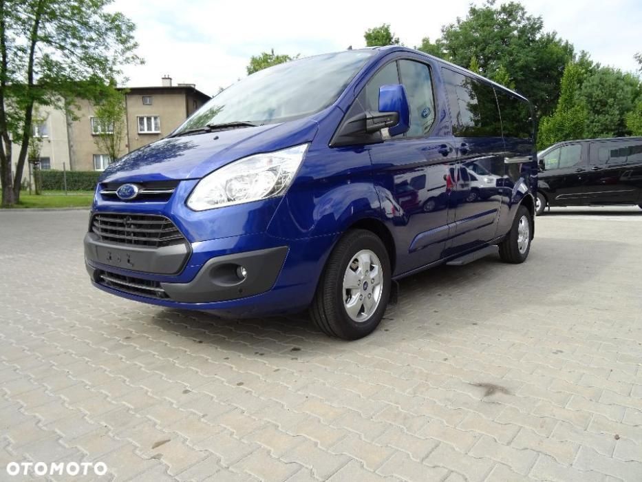 wynajem samochodu bus Ford Transit Custom 9-osobowy