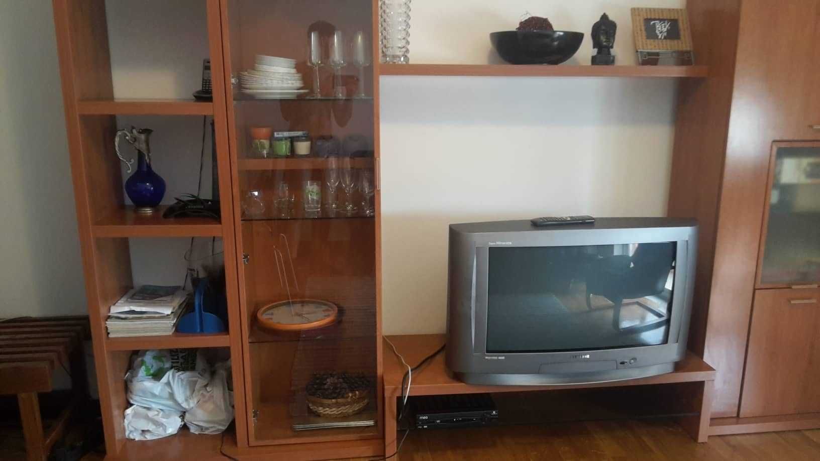 1-2 quartos vagos para estudantes (f/m) - Apartamento T3 Coimbra