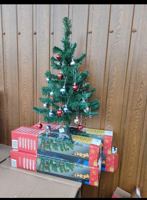 Choinka zielona 60cm + bombki Boże Narodzenie