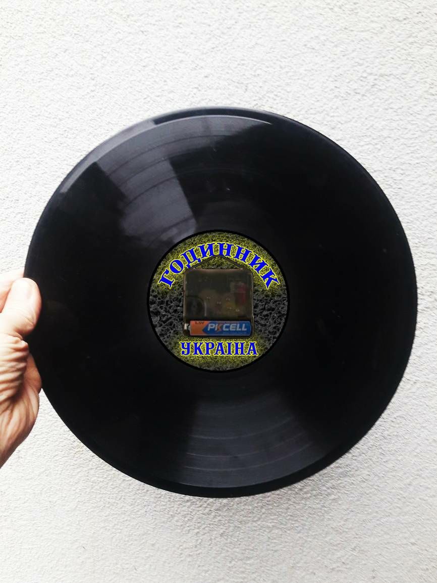 Настенные часы любителям  игр