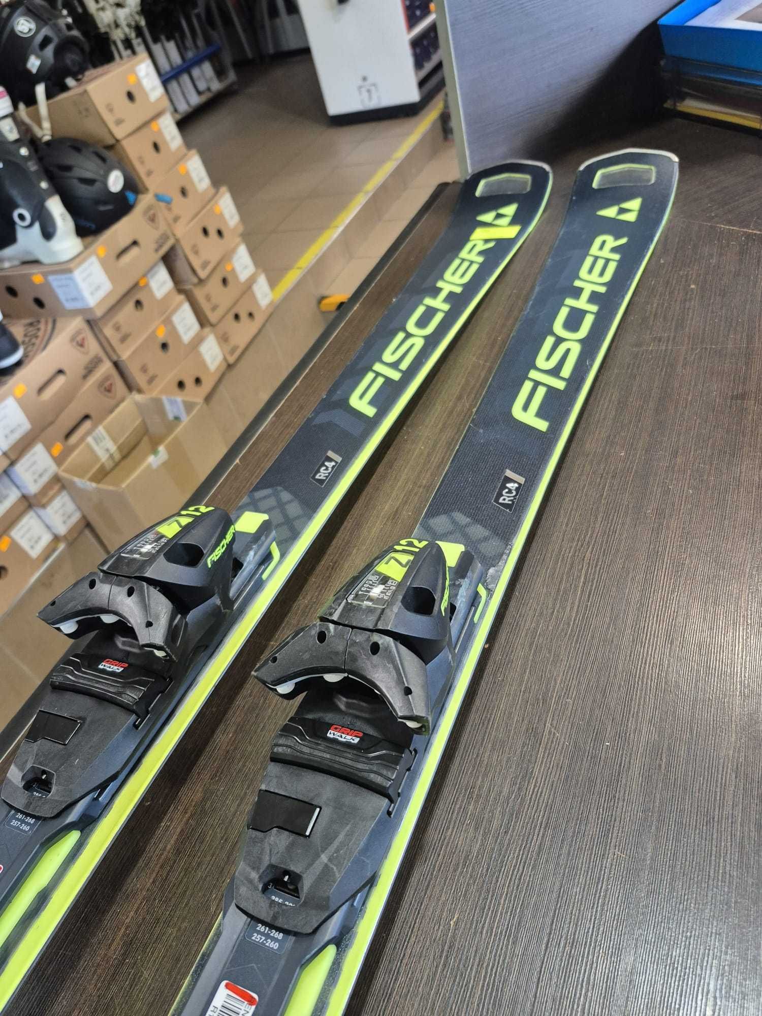 Narty Fischer  RC4 SC 165cm N-228