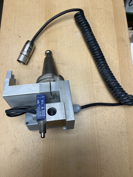 Agregat kątowy - uchwyt narzędziowy - głowica kątowa