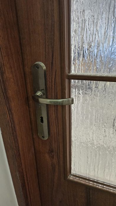 Drzwi wewnętrzne lewe 80cm przeszkolne z futryną