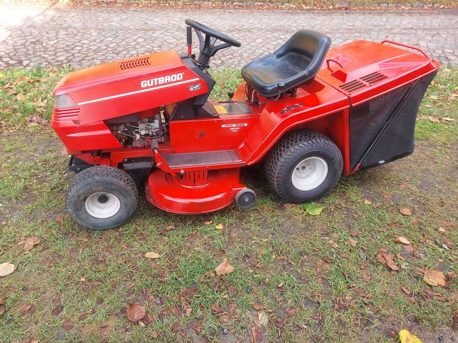 Sprzedam traktorek-kosiarkę  firmy MTD-Gutbrod stan bardzo dobry