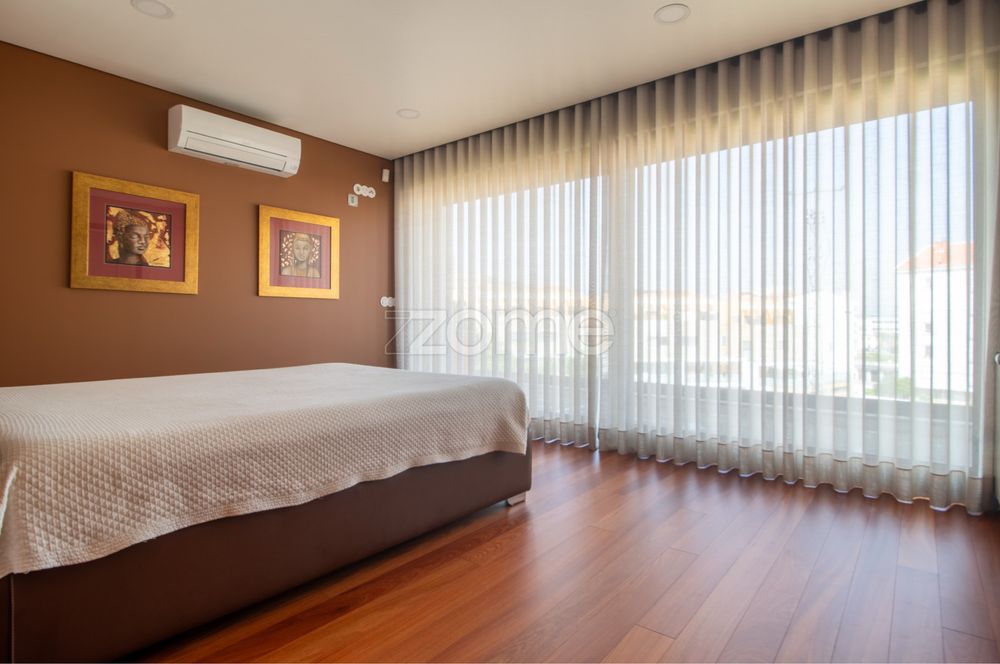 Luxuosa Moradia T4 com Piscina localização privilegiada em Ermesinde