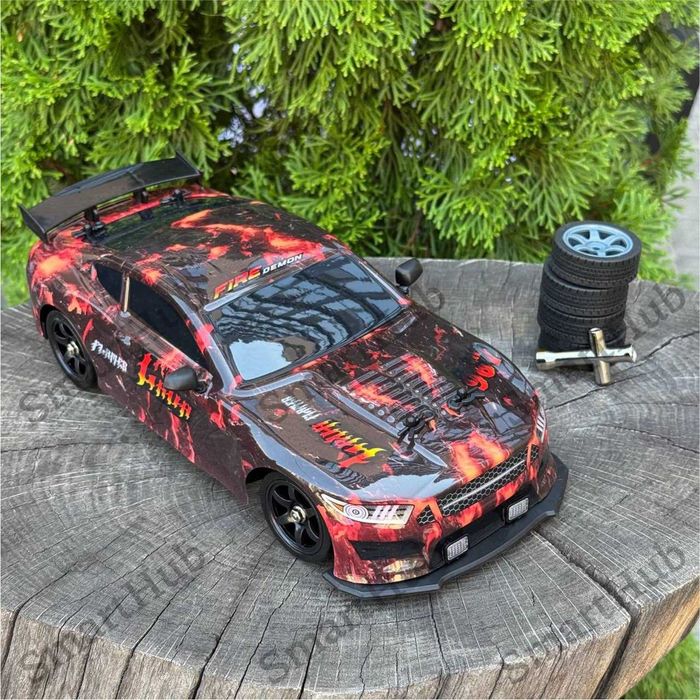 Дрифт машинка с дымом Ford Mustang Volcano на радиоуправлении Мустанг