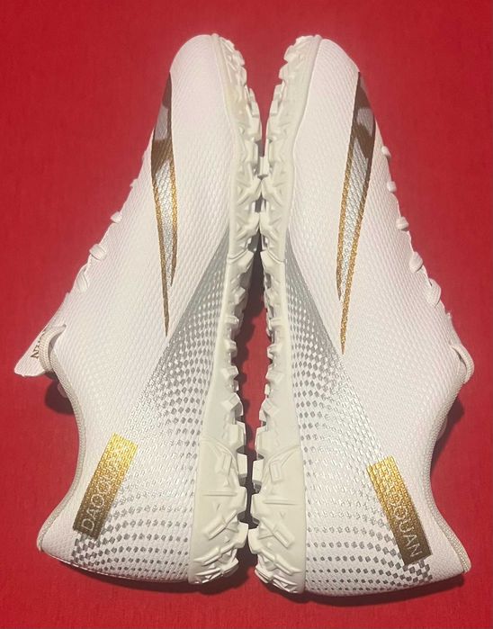 Сороконіжки DAOQUAN 42-43р 27,5см футзалки бутси  буци бампи копи