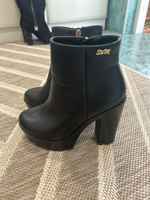 Взуття жіноче 36