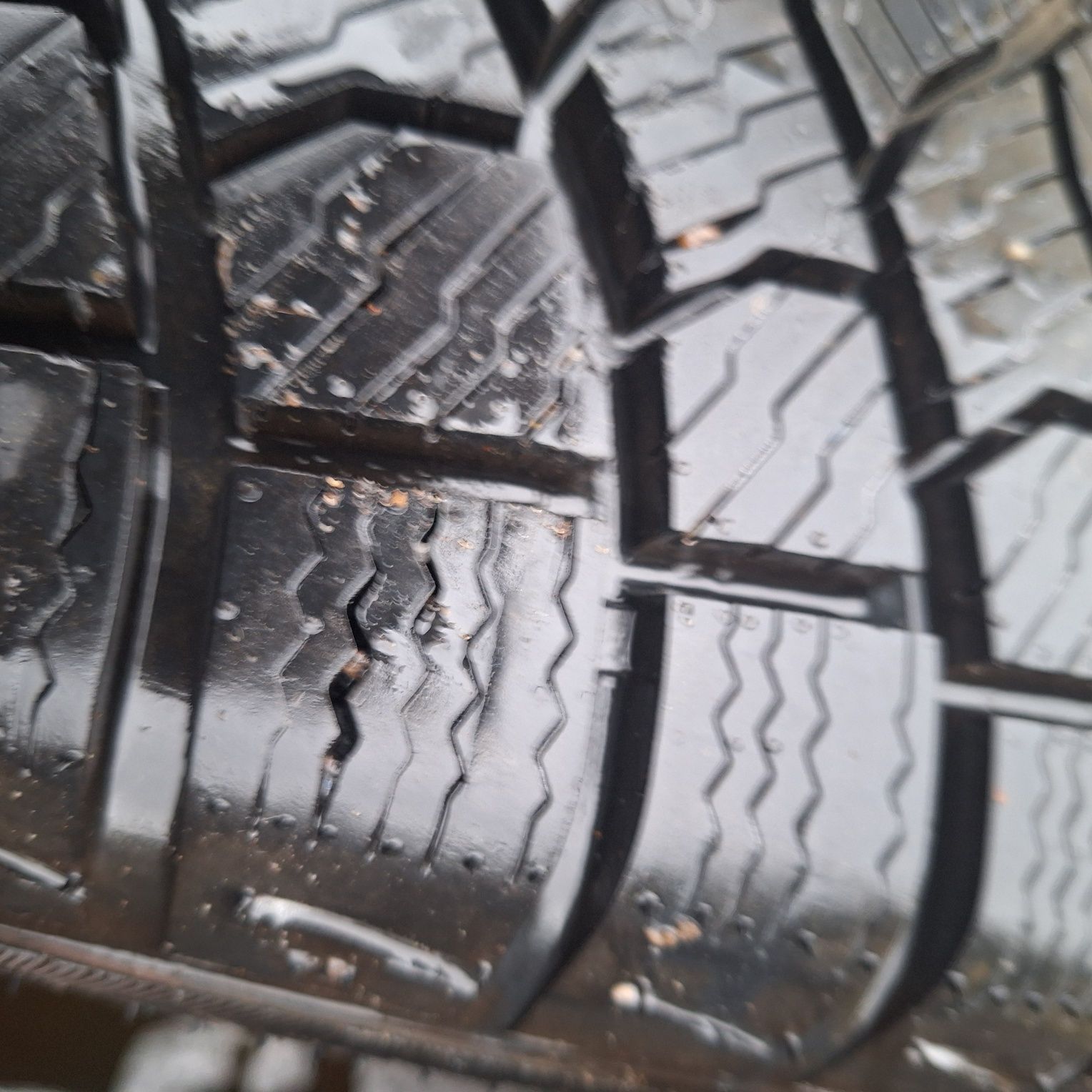 Opony zima  215/55r16 equipe sport 2