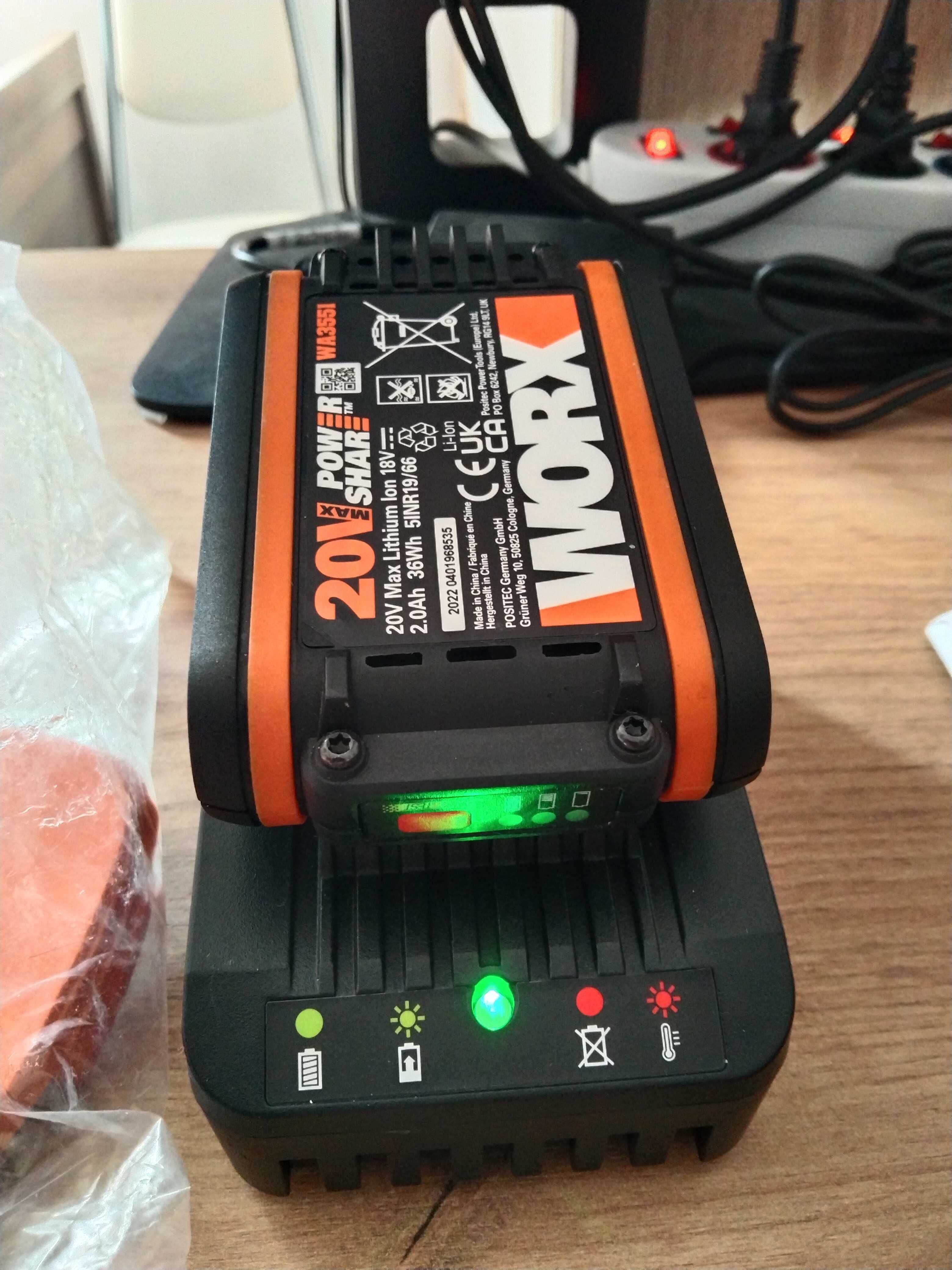 Nożyce do trawy krzewów Worx akumulator 20V WG801E.5 ładowarka