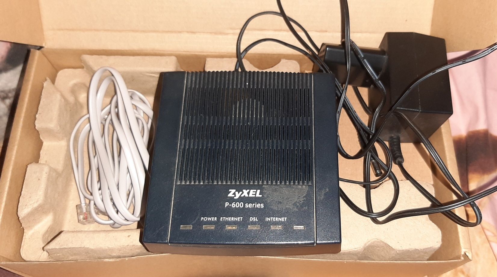 Модем ADSL2+ ZyXEL