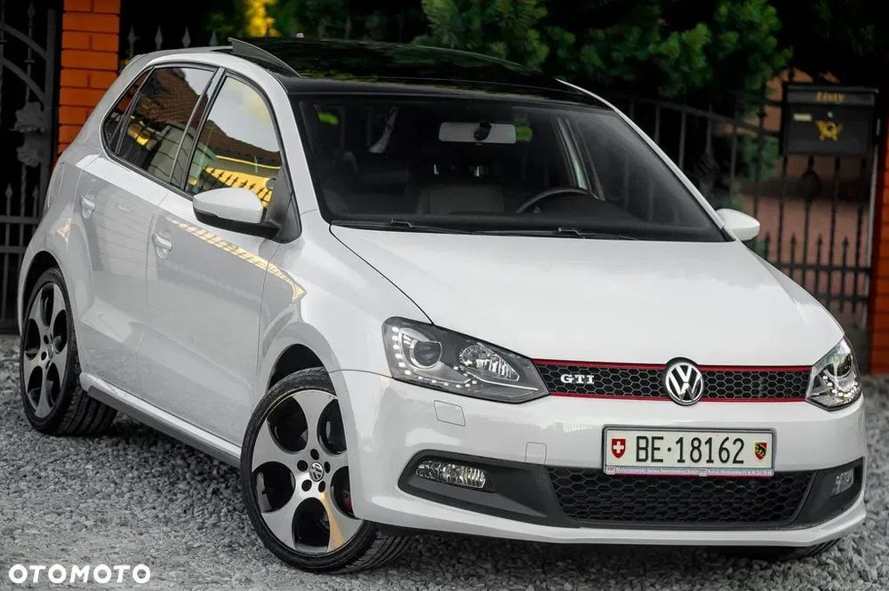 Volkswagen Polo 1,4 TSI GTI DSG Xenon Nawigacja Szyberdach Podgrzewane Fotele