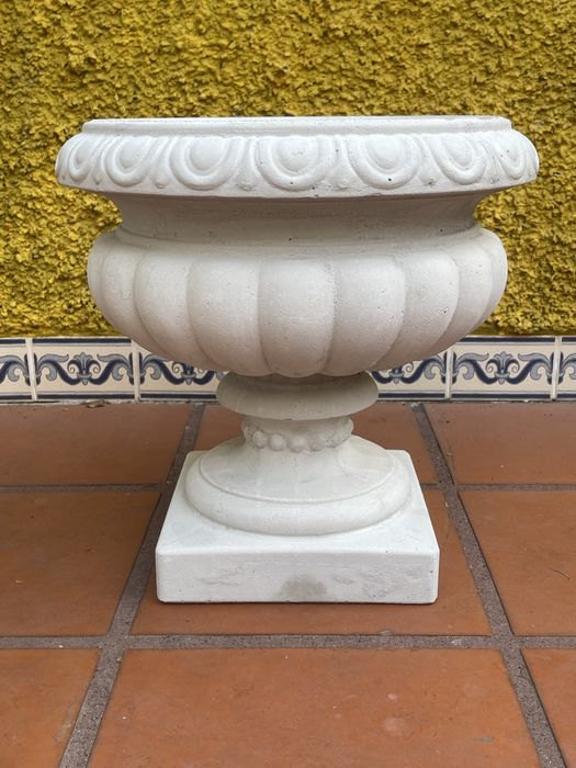 Vasos estilo Romano em Cimento ( NOVO) — Jardim & Decoração