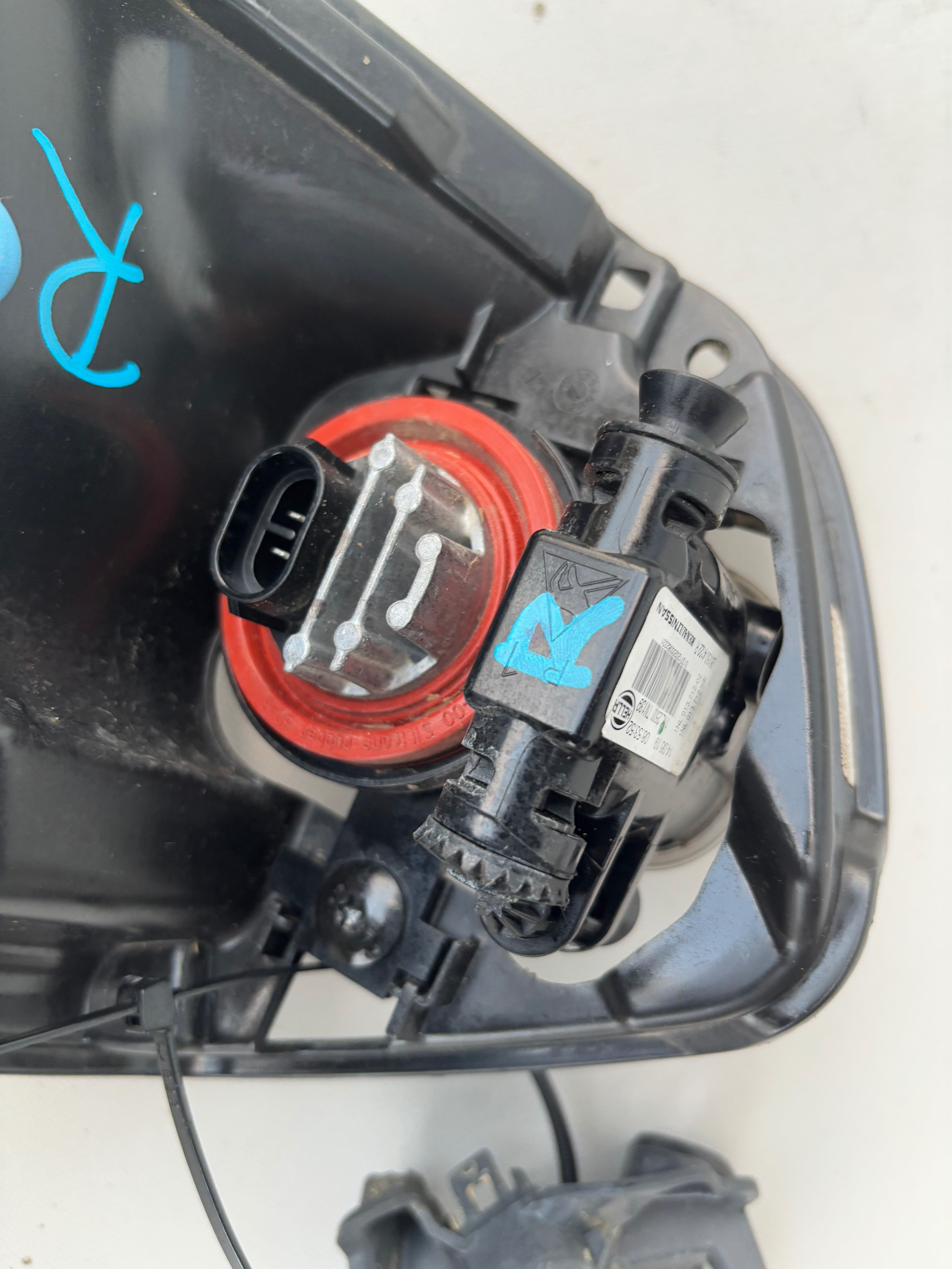 Halogen prawy led drl Renault Clio V