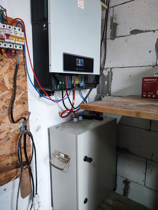 Инвертор аккумулятор 10кВт.