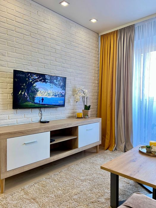 Центр Вул. Руська. 2- кімнати. Квартира подобово