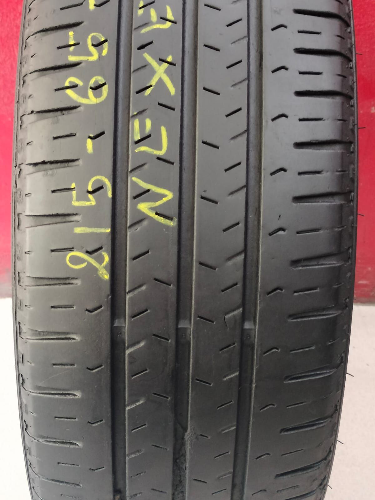 Opona 215/65/16 c Nexen Roadian ct8