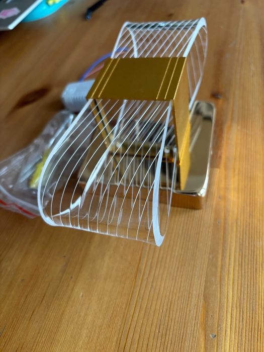 Akrylowa aluminiowa ścienna lampka