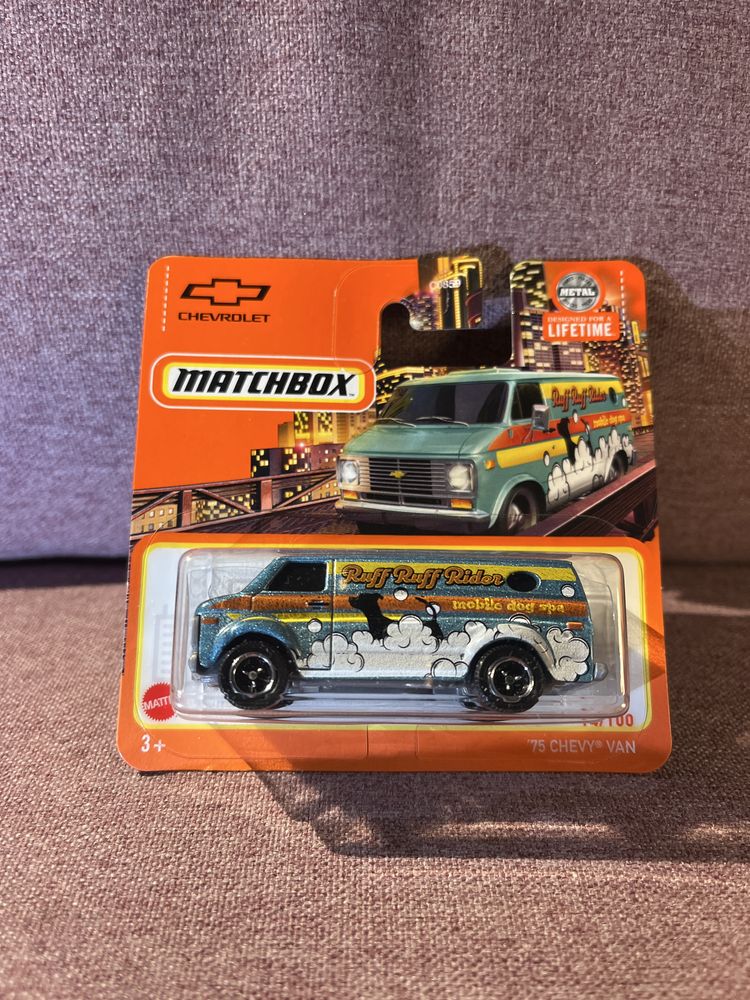 Matchbox 75 Chevy van