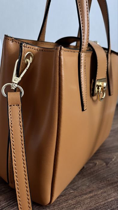 Шкіряна сумка Тоут середній Regina Notte Шкіра тиснена