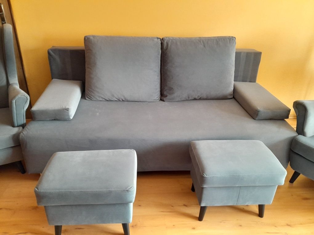 Duża sofa rozkładana 200x220, fotele Uszak, pufy