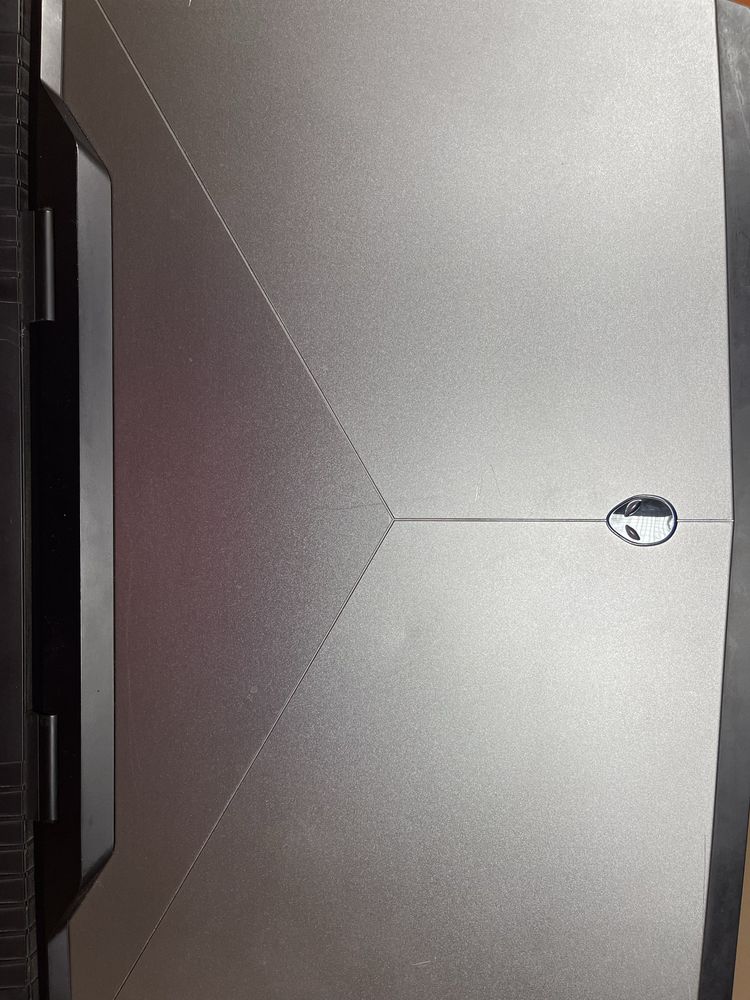 Ноутбук Dell Alienware 17 R4