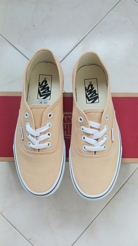 Sapatilhas Vans Novas