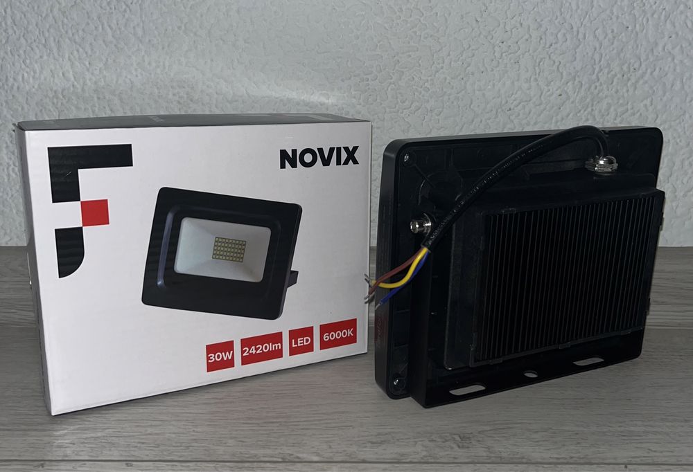 Naświetlacz FaroForm 30W IP65 CW 6000K
