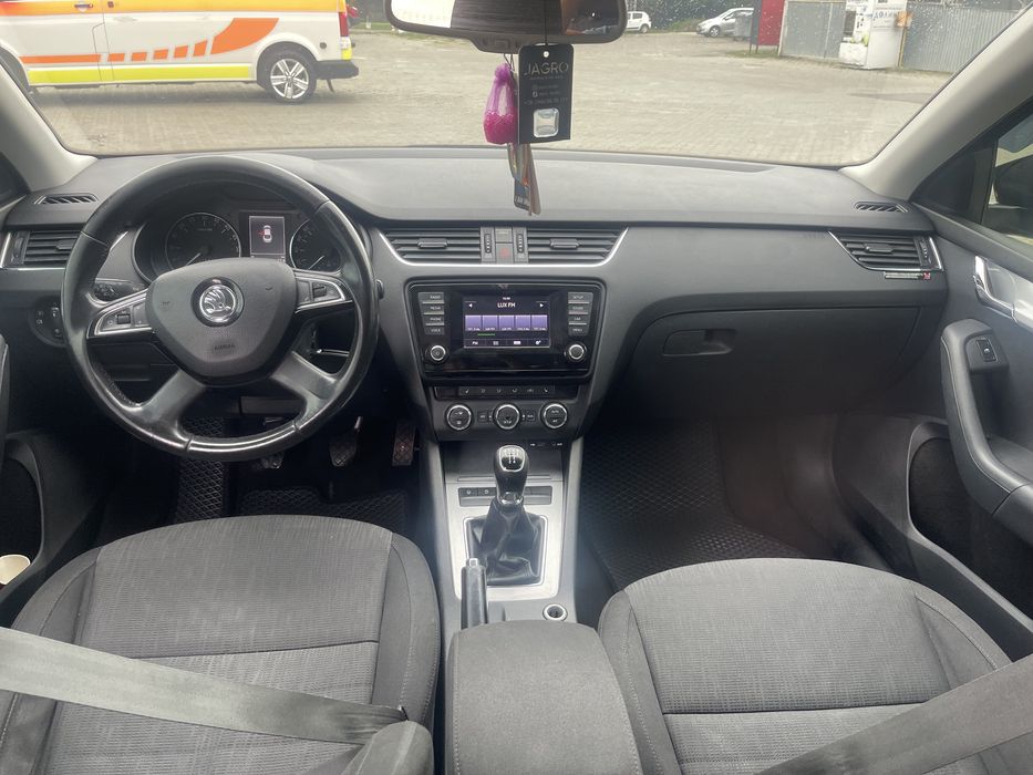 Шкода А7 1.6 дизель