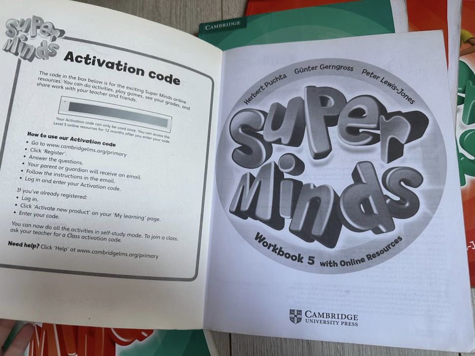 Cambridge Super Minds. Students Book + Workbook