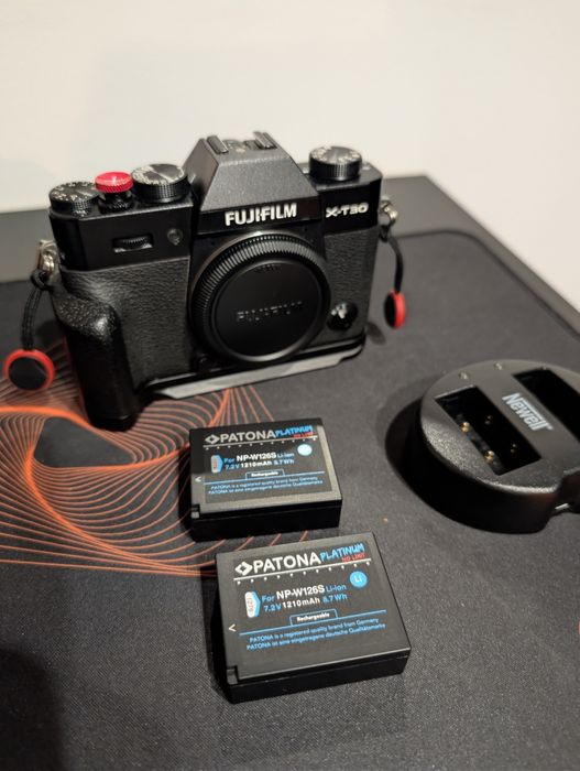 Fujifilm x-t30  BODY + dodatki