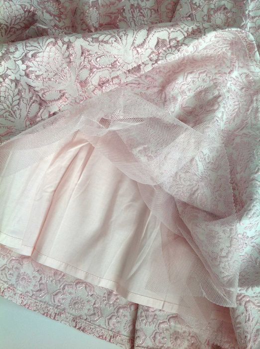 MANGO żakardowa spódnica na tiulowej halce 10 lat