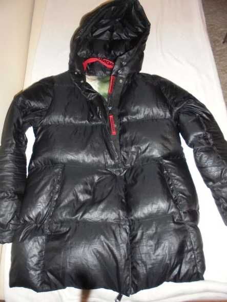 Czarna kurtka zimowa puchowa firmy  Freedomday 16 lat