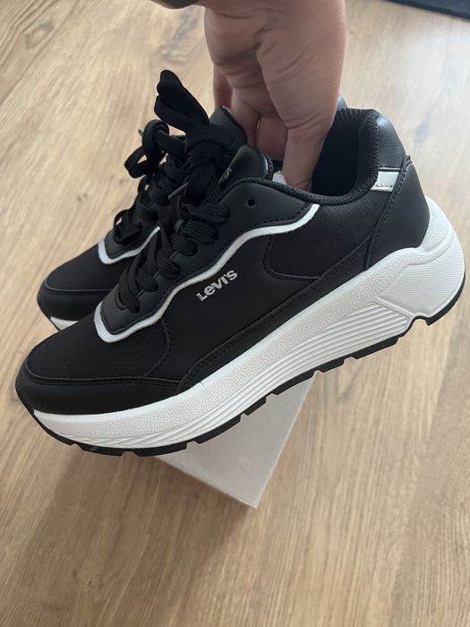 Sneakersy damskie buty Levi’s rozmiar 36 NOWE