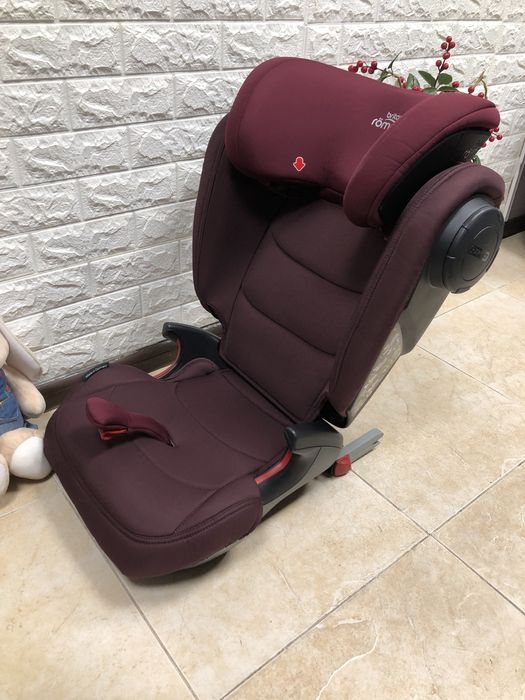 Автокрісло BRITAX ROMER KIDFIX 3 M Група 2/3 (15-36 кг) бустер