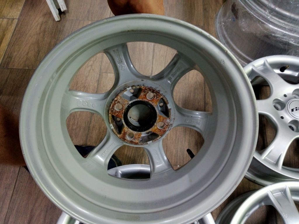 4/100 r14 et43 Renault Fiat Opel 5.5J