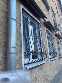 Металеві решітки на вікна
