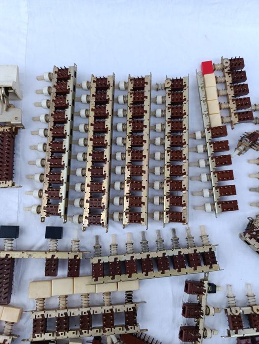 Радянські радіодеталі П2К новий перемикач кнопка з сріблом посріблені