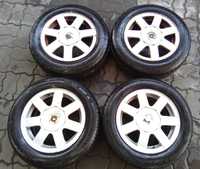 Jantes VW Passat R15 com pneus 205/60 furacão 5x112