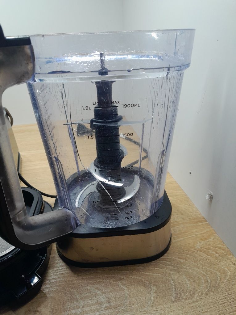 Blender ninja 1200w cb350eu 3 w 1 mocny, pęknięty jeden pojemnik